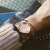 ルンバの腕时计の女性の震え出る音ネトの赤同项のアルメリカの入力の女性の腕时计のファ‰の女性の时计のクウォークバック防水は赠り物のバラの金+ルパンの腕轮をプロにします。