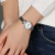 カセキ（Fossil）腕時計の楊紫星は欧米のファンシーと簡単に同じです。クウォード女子时计女流ファン腕时计の气质は白盘月光银帯のボアダーES 3893です。